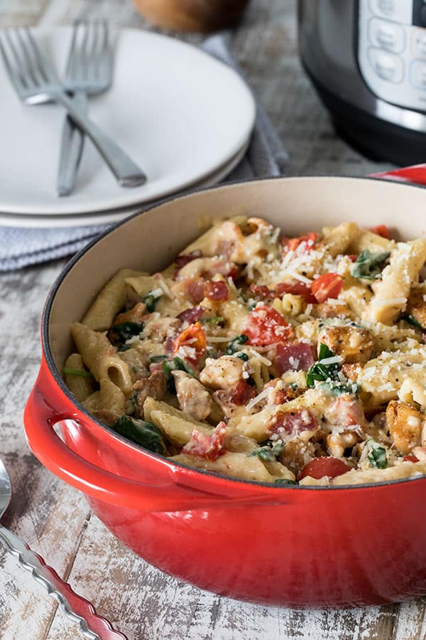Chicken-Bacon-Penne-Pasta in a red bowl