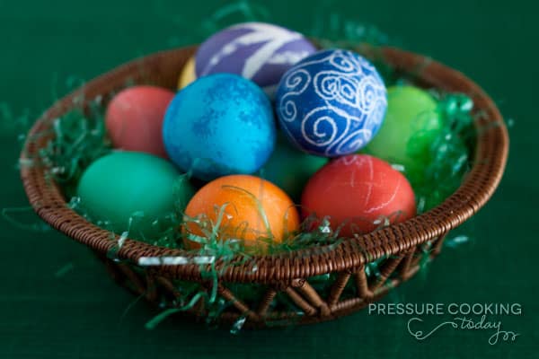 Easter Pressure Cooker Recipes - Hard Boiled Eggs for Easter in the Pressure Cooker (Instant Pot)