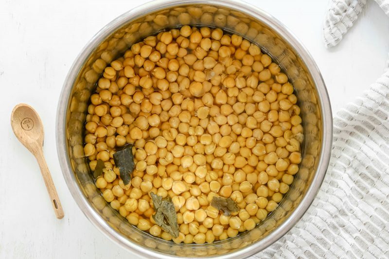 cooked chickpeas in an instant pot with bay leaves