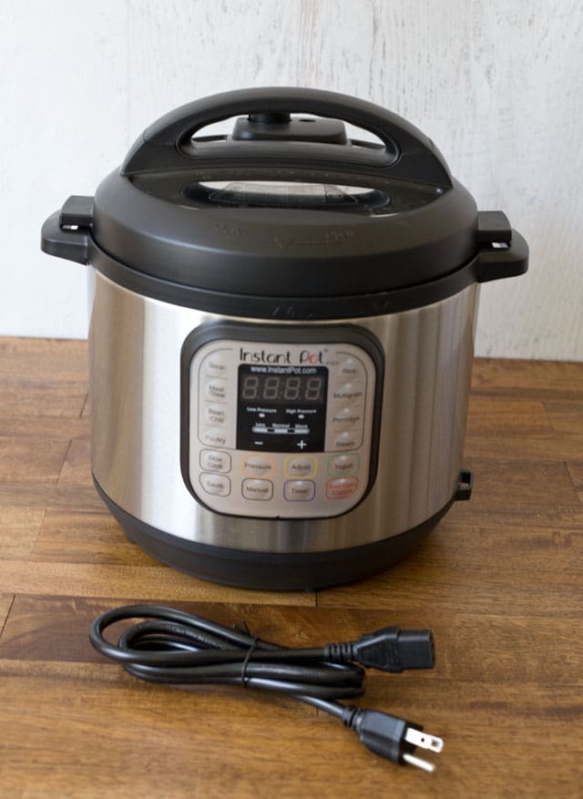 Instant Pot Duo Version 2 with Detachable Cord